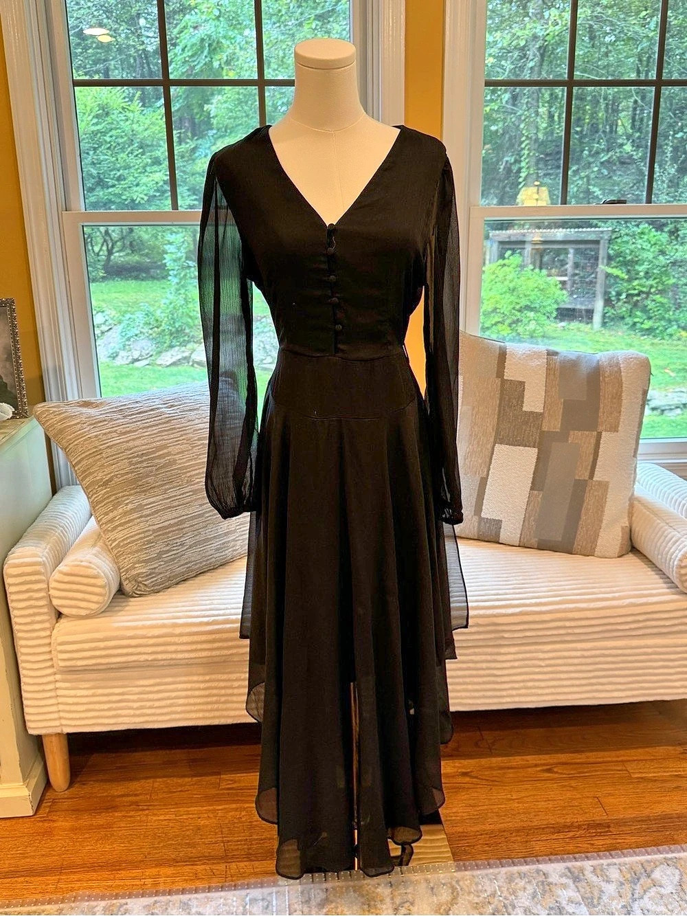 Vince Camuto Long Sleeve Handkerchief Hem Black Maxi Dress Size Medium